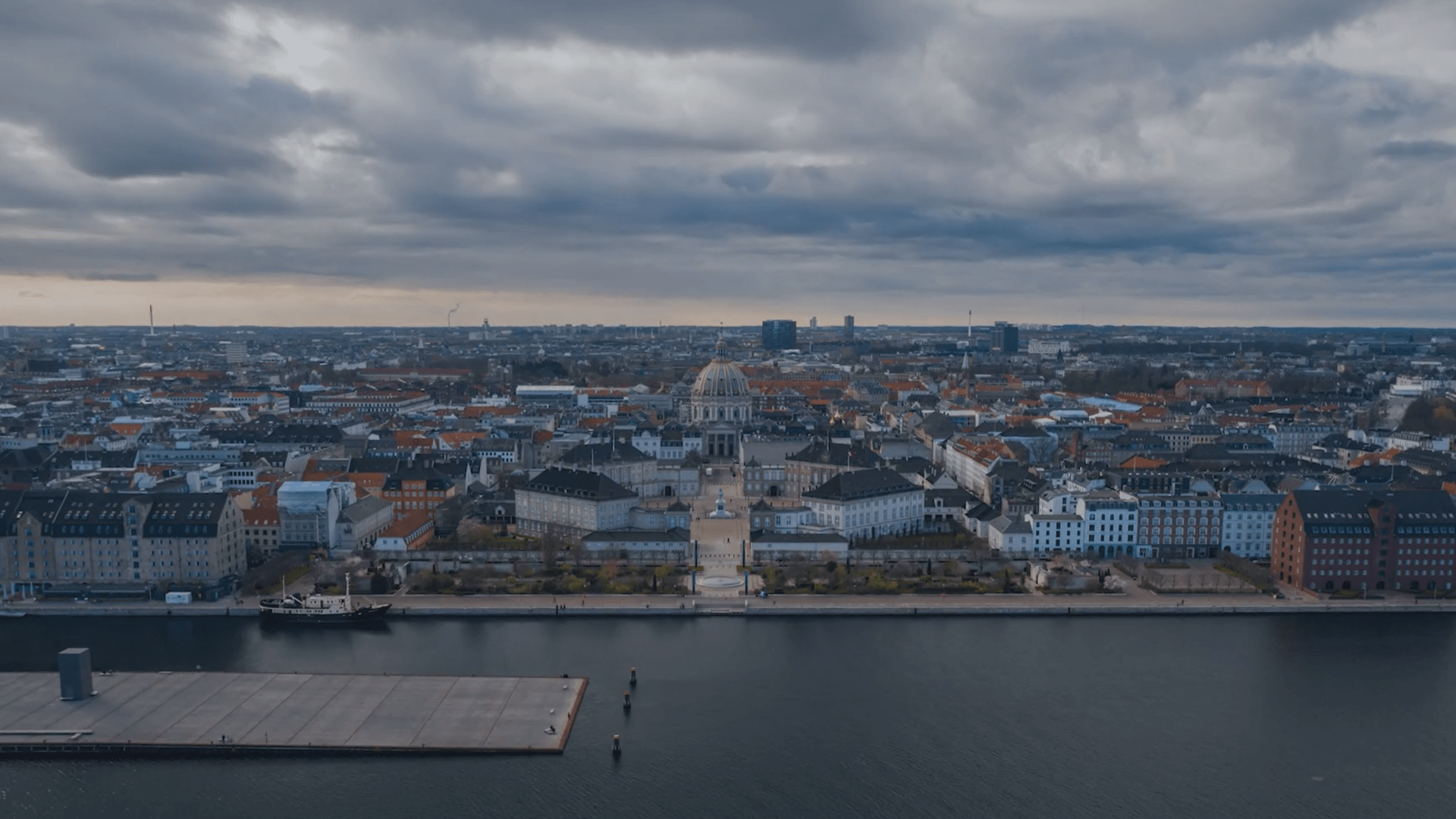 banner with the image of the city of Copenhagen